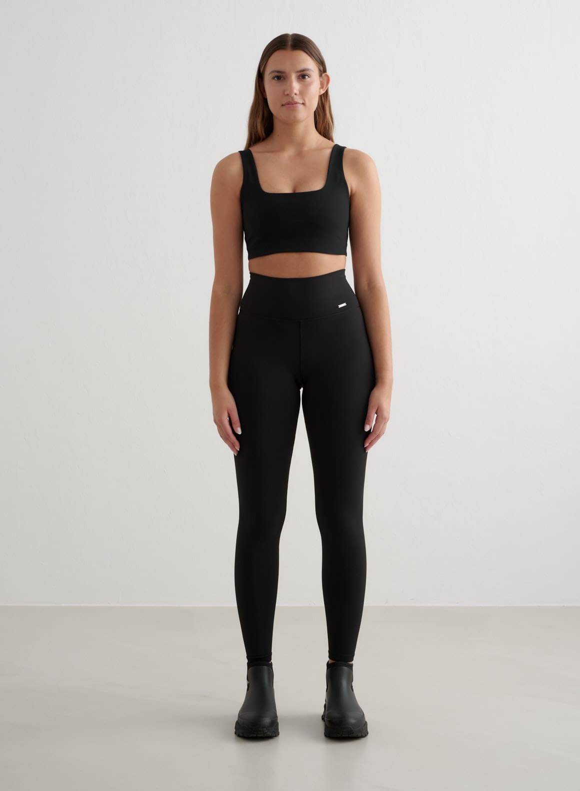 BLACK_WARMING_TIGHTS_1495_LOWRES