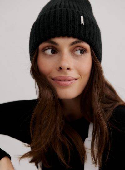 aimn Black Chunky Beanie