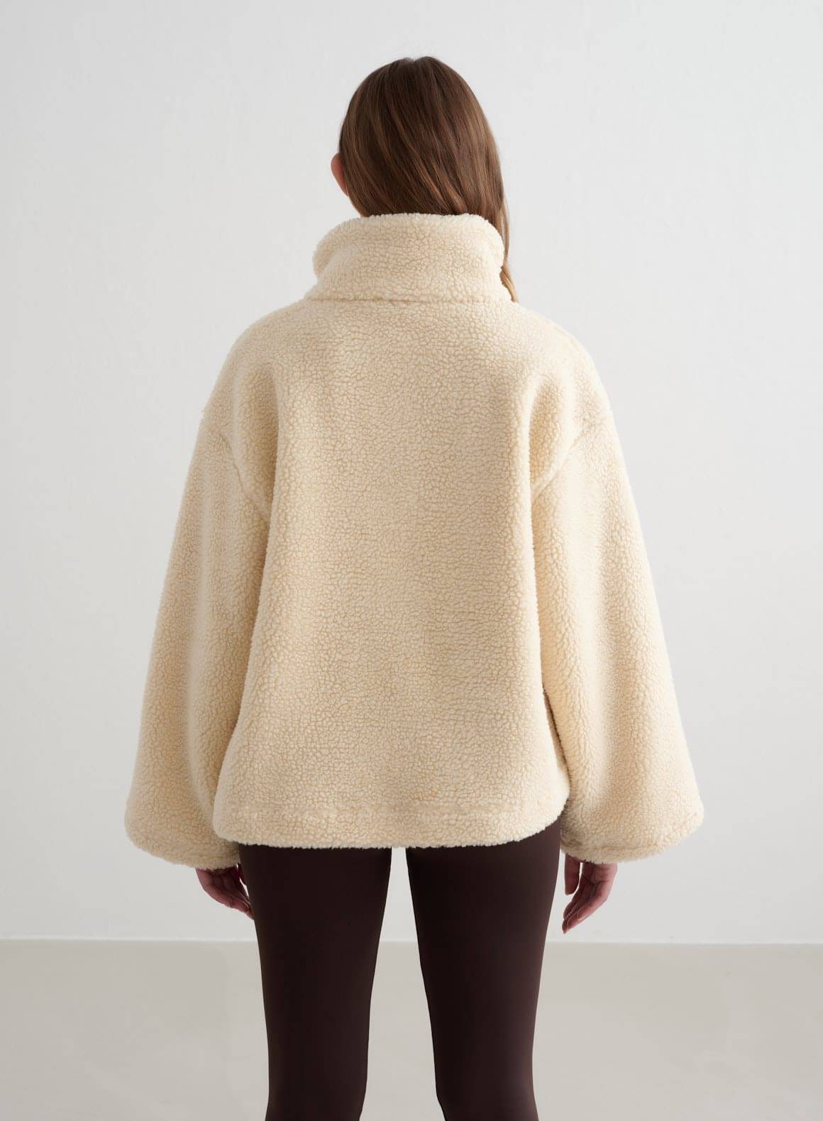 ALMOND_WHITE_PILE_ANORAK_1090_LOWRES