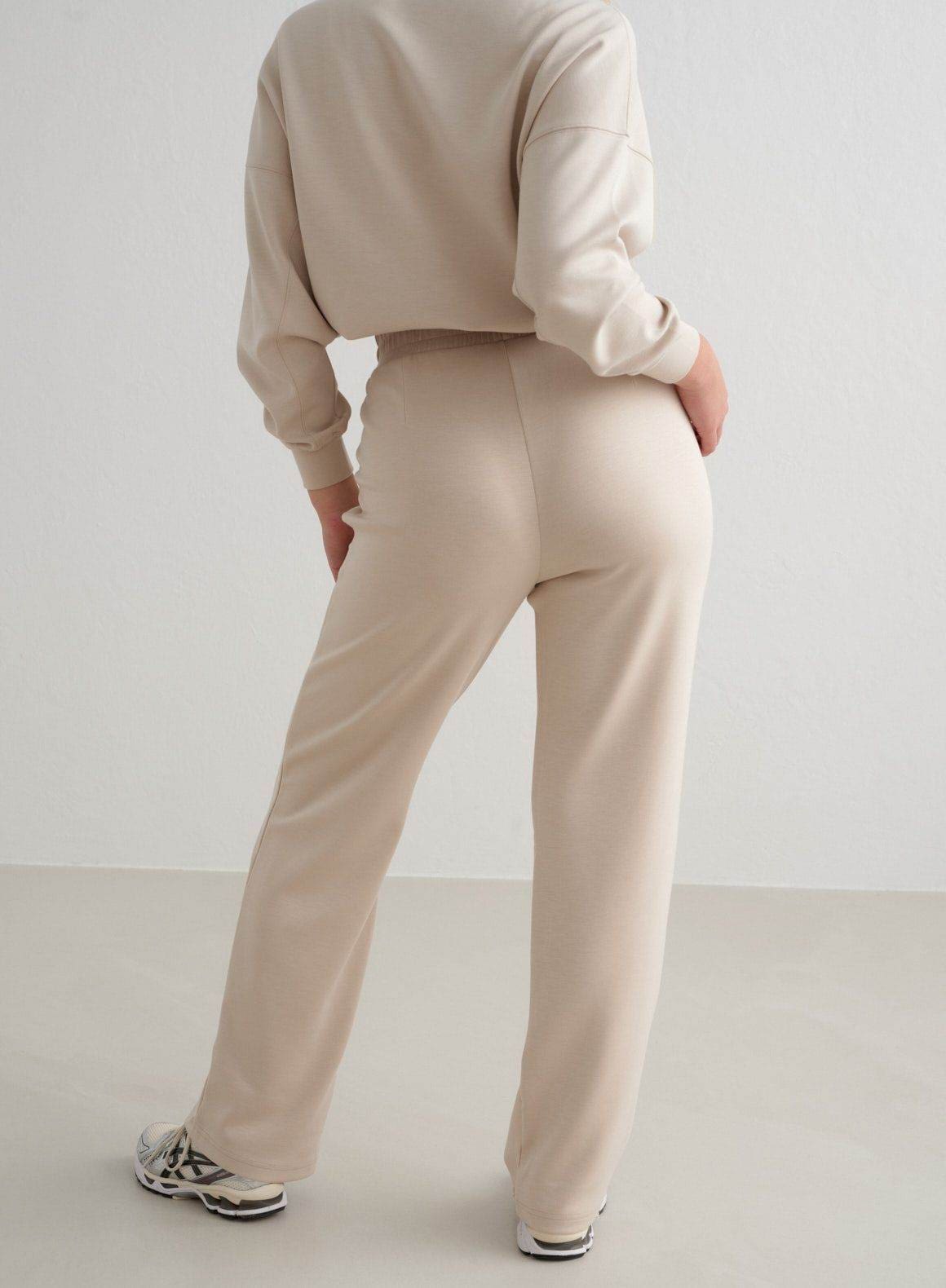CAFE AU LAIT COMFY MODAL WIDE PANTS_9402