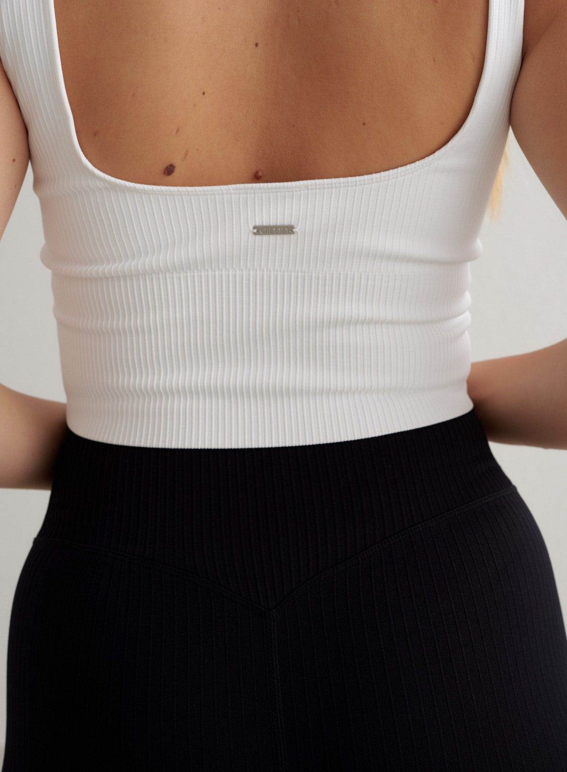 WHITE RIBBED SEAMLESS SHAPING BRALETTE_1634