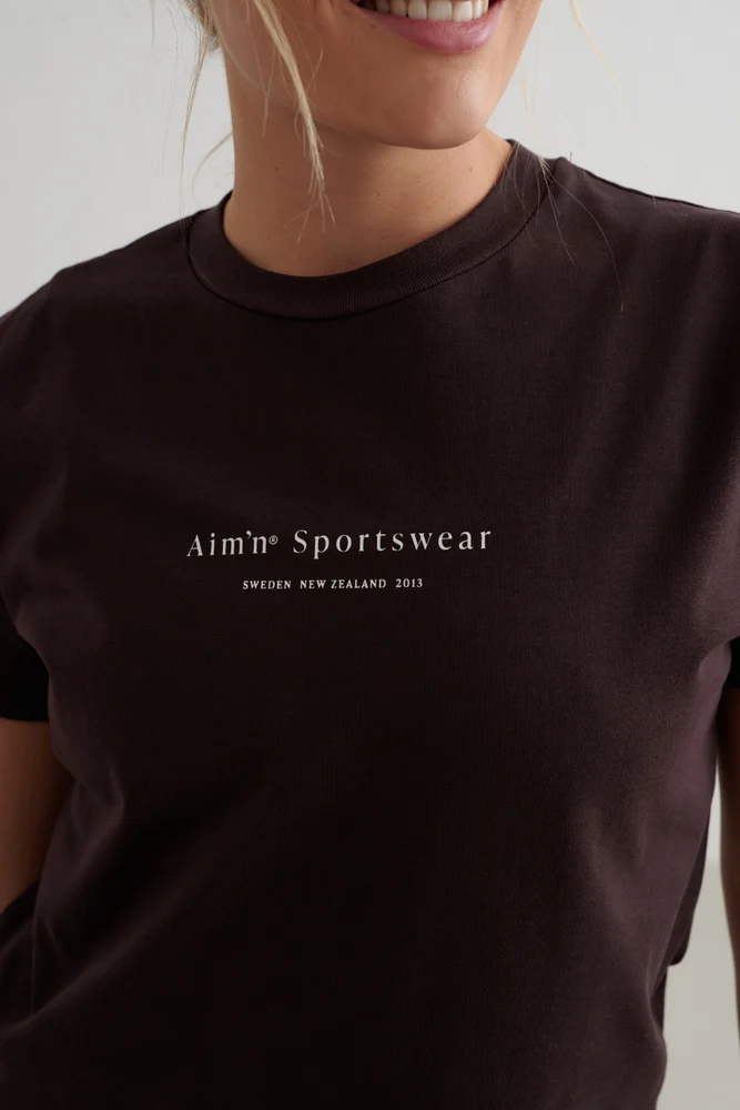 1633_82e296b5d0-cacao-serif-boxy-t-shirt_5515-full