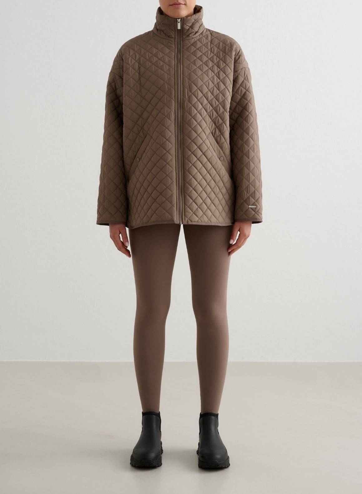 Nougat_Oversized_Quilted_Jacket_01