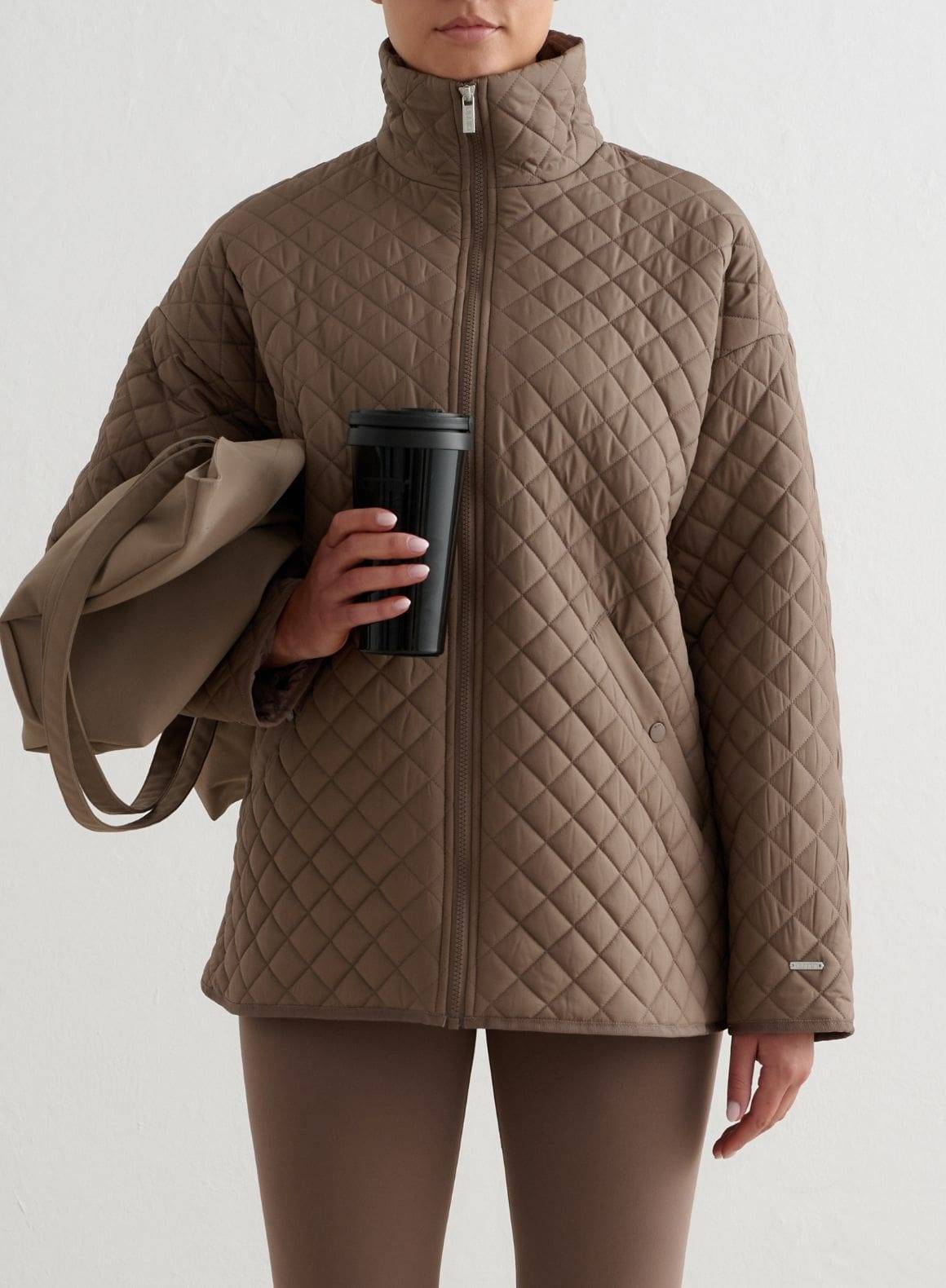Nougat_Oversized_Quilted_Jacket_03