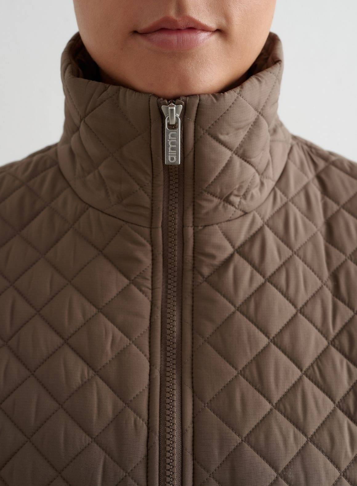 Nougat_Oversized_Quilted_Jacket_05