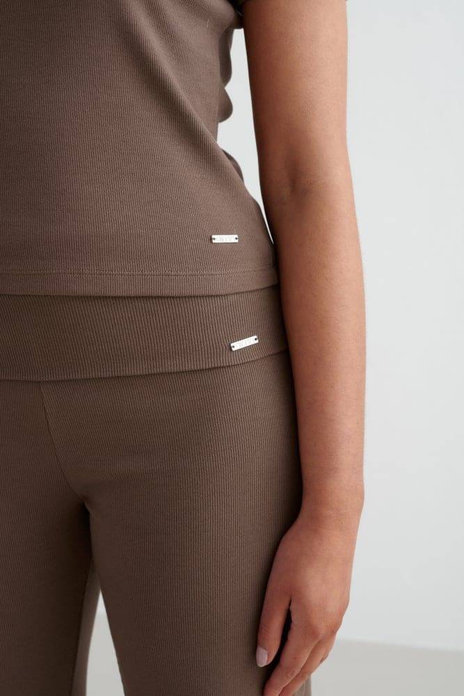 1776_ef531a5b53-macchiato_ease_ribbed_short_sleeve_0598-full