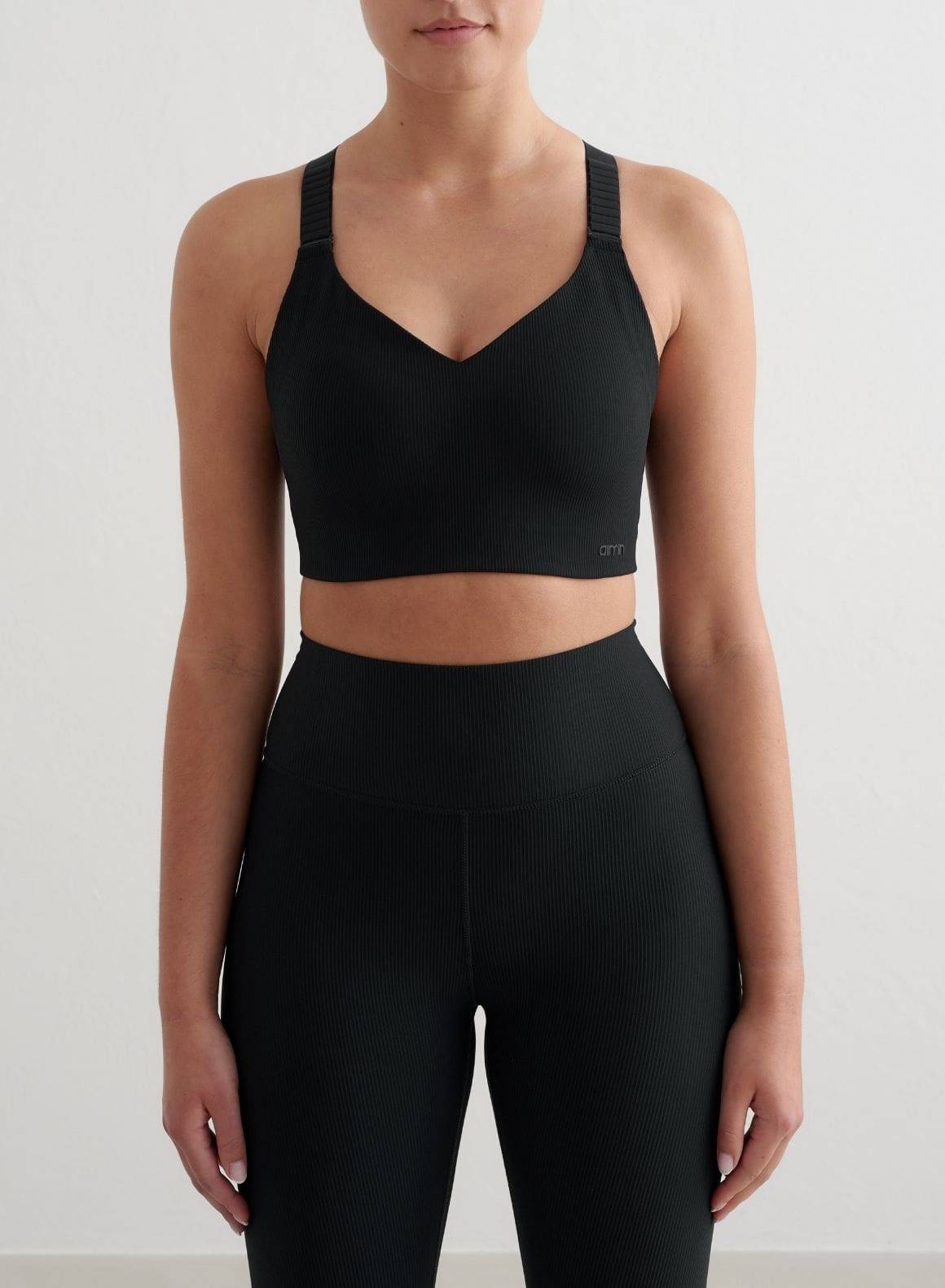 Black_ribbed_performance_support_bra_01