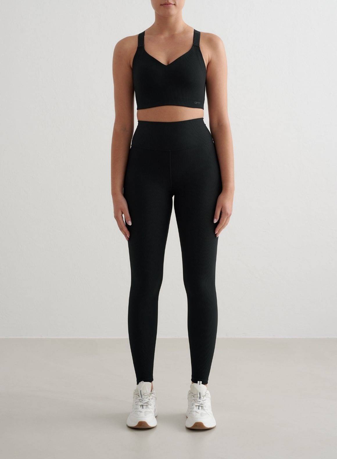 Black_ribbed_performance_support_bra_05