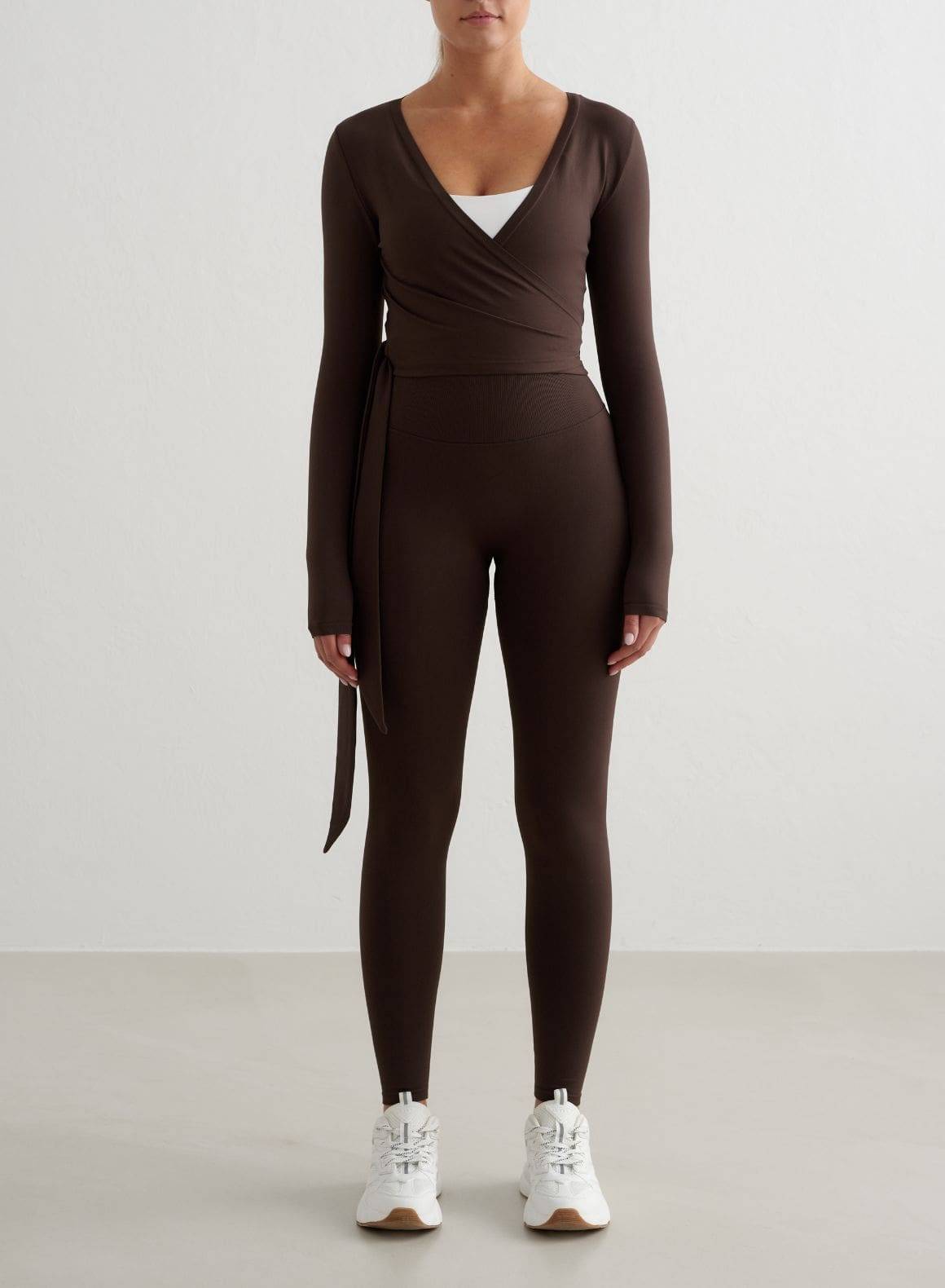 Chocolate_shape_seamless_Wrap_long_sleeve_03