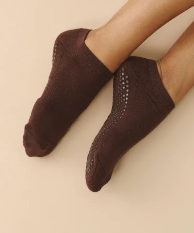 Move Active Classic Low Rise Grip Socks Espresso