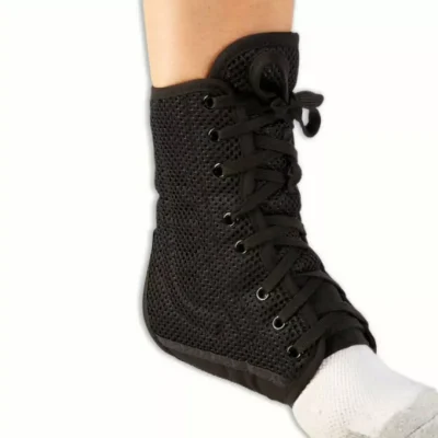 PRO-TEC™ Ankle Brace Lace-Up Svartar
