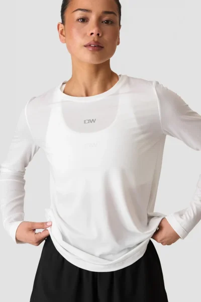 ICIW Define Loose Long Sleeve White Snow Kvenna