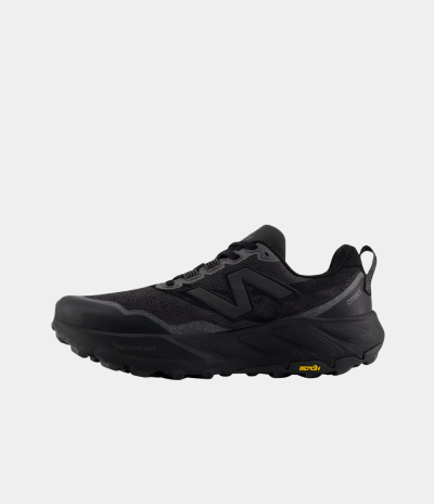 New Balance Fresh Foam X Hierro v9 All Black Karla