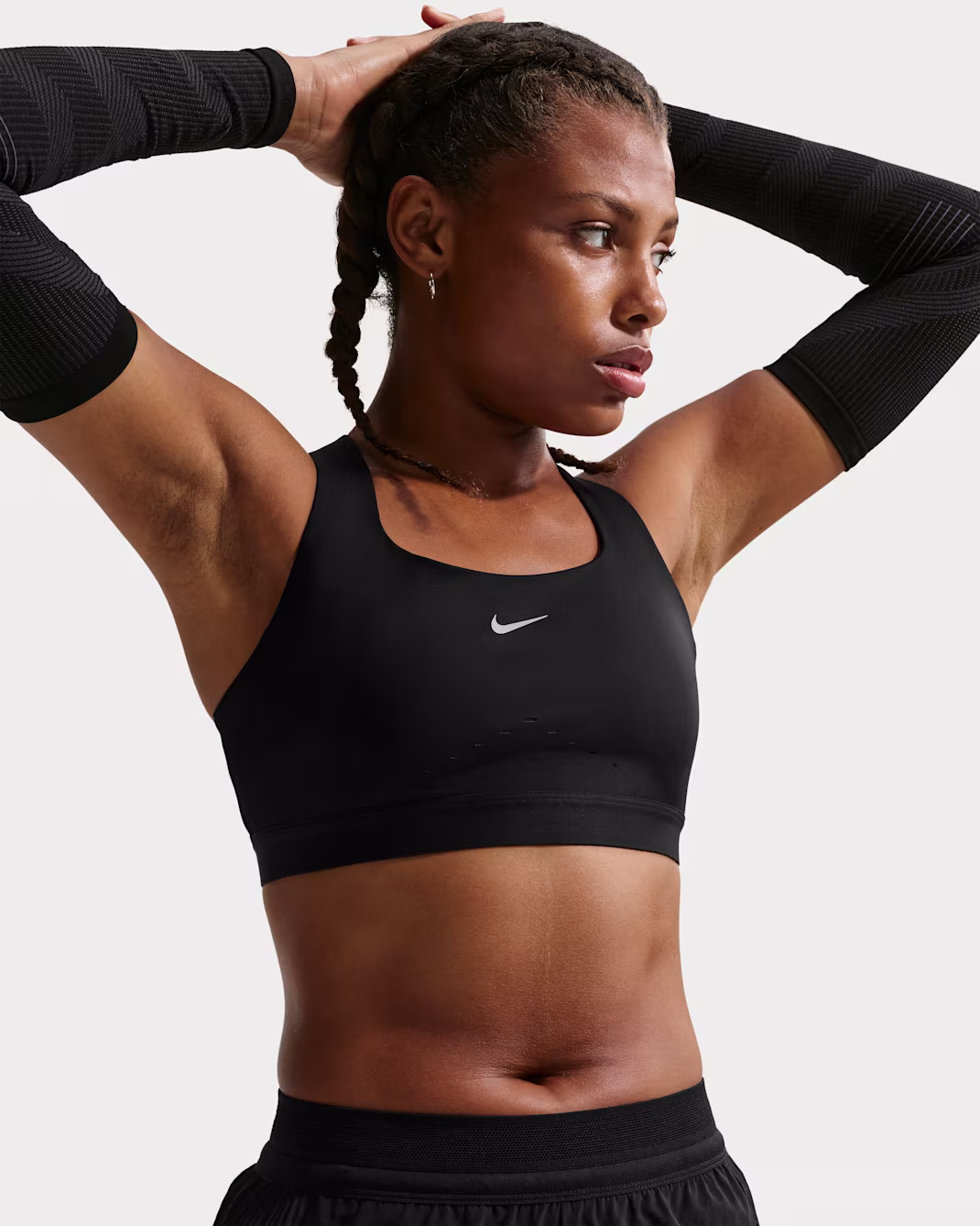 W+NK+SWIFT+HS+BRA