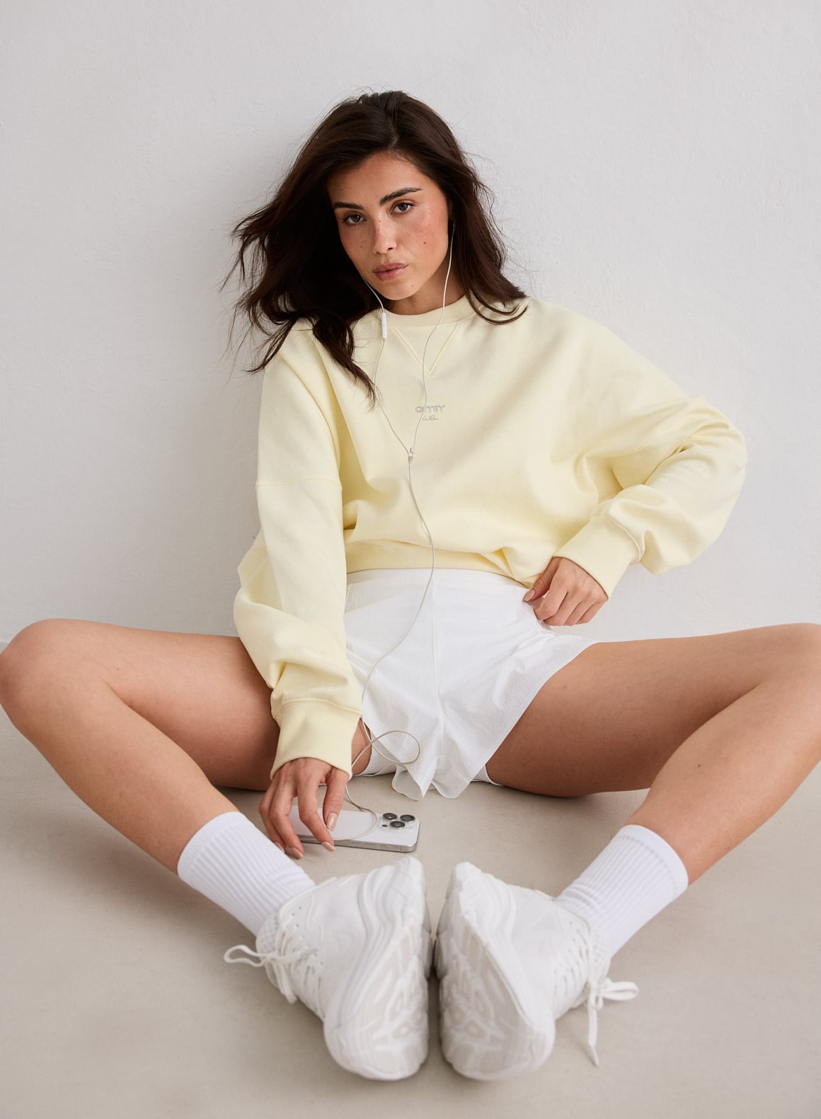 Lemon White Le Run Running Sweatshirt_3913