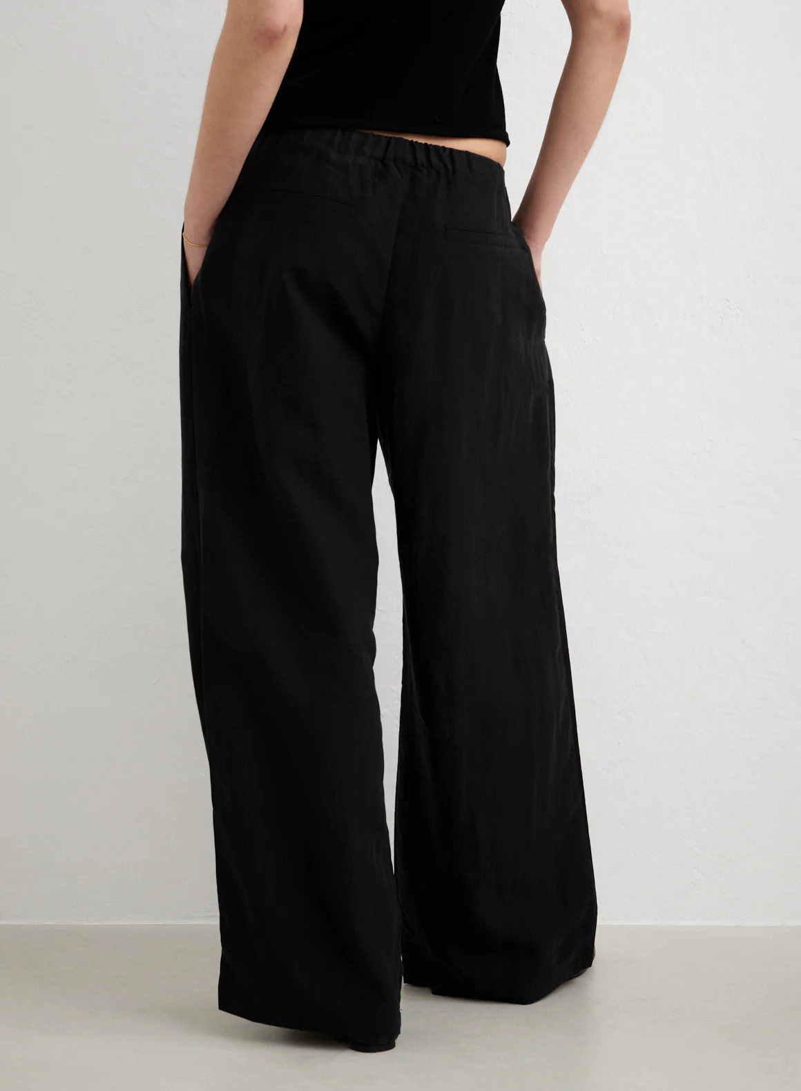 black-riviera-pants_04-_36-178cm_1800x1800