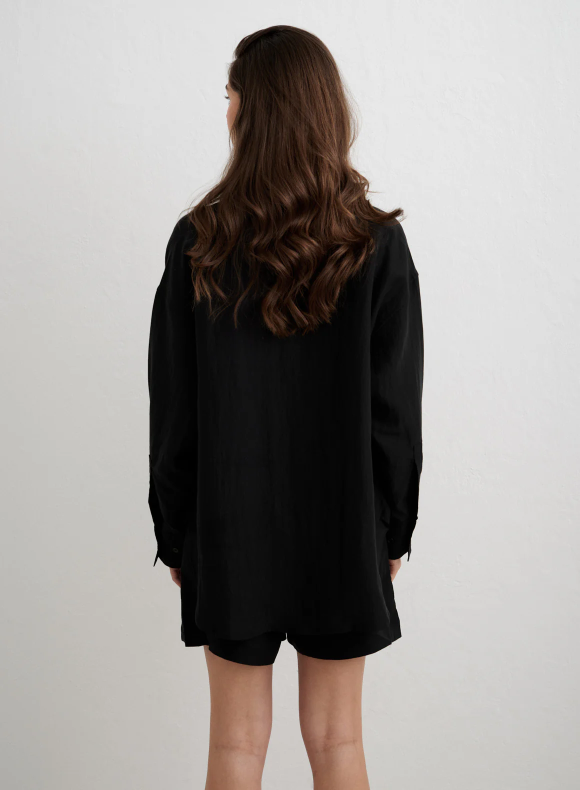 black-riviera-shirt_08-_xs-178cm_1800x1800